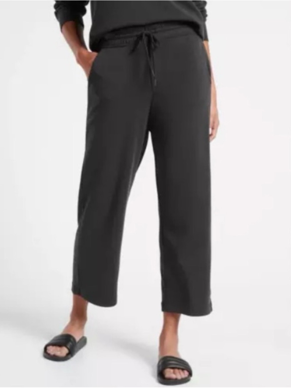 Athleta Seasoft Straight Pant 25” Black Medium